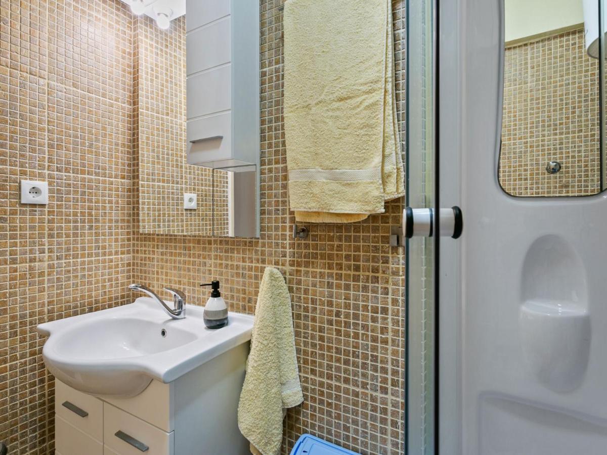 Chic Holiday Home In Marina With Private Swimming Pool Екстер'єр фото