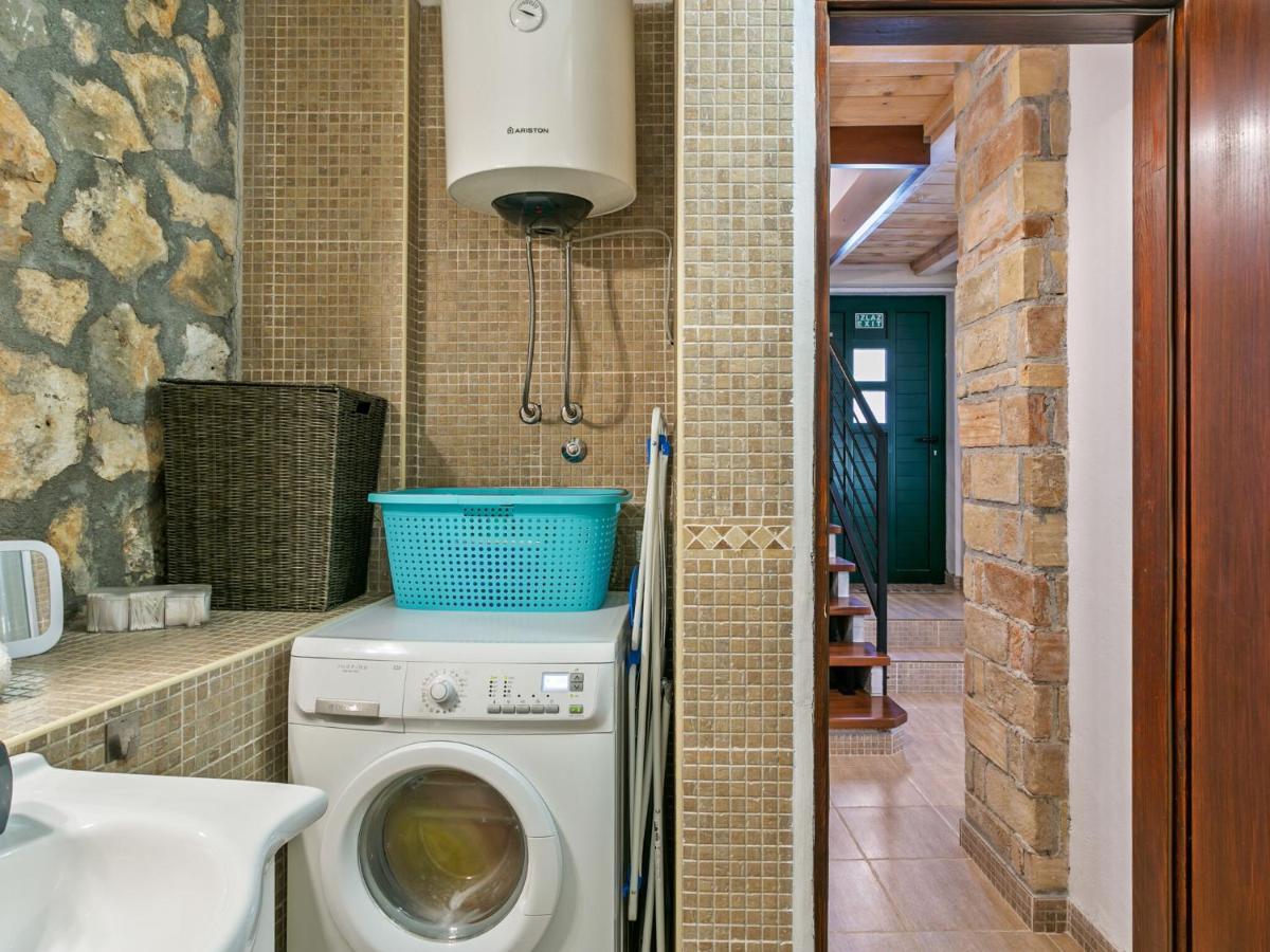 Chic Holiday Home In Marina With Private Swimming Pool Екстер'єр фото
